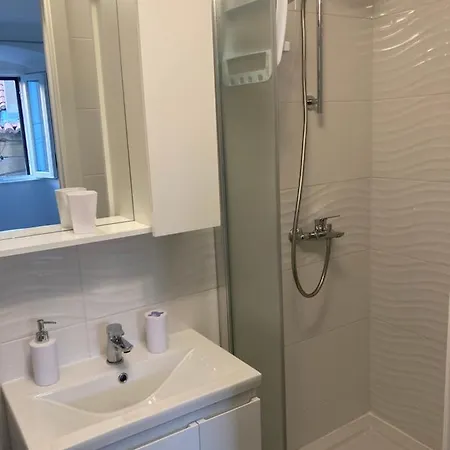 4* Posta / Butiga Couples Only Apartments Vrbnik Extérieur photo