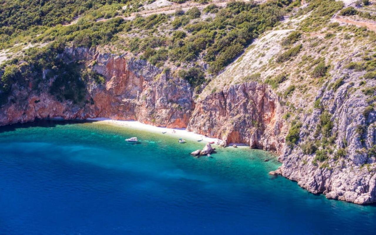 Apartment 4* Posta / Butiga Couples Only *