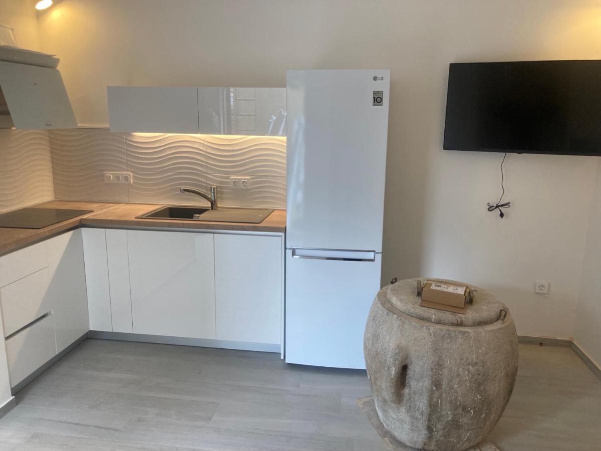 4* Posta / Butiga Couples Only Apartment